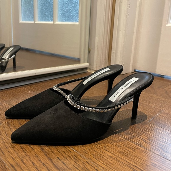 Charles&Keith Black Heels Brand New - Picture 1 of 1